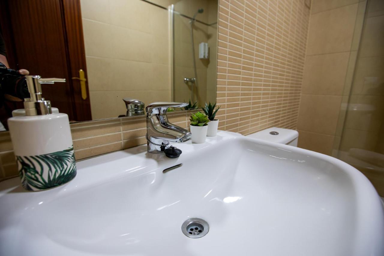 Dona Concha Alameda Apartment เซบีญา ภายนอก รูปภาพ